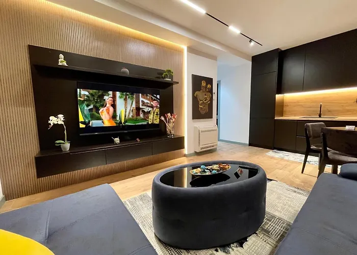Queens Luxury Apartments Tirana