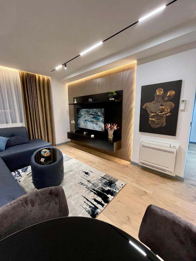 Queens Luxury Leilighet