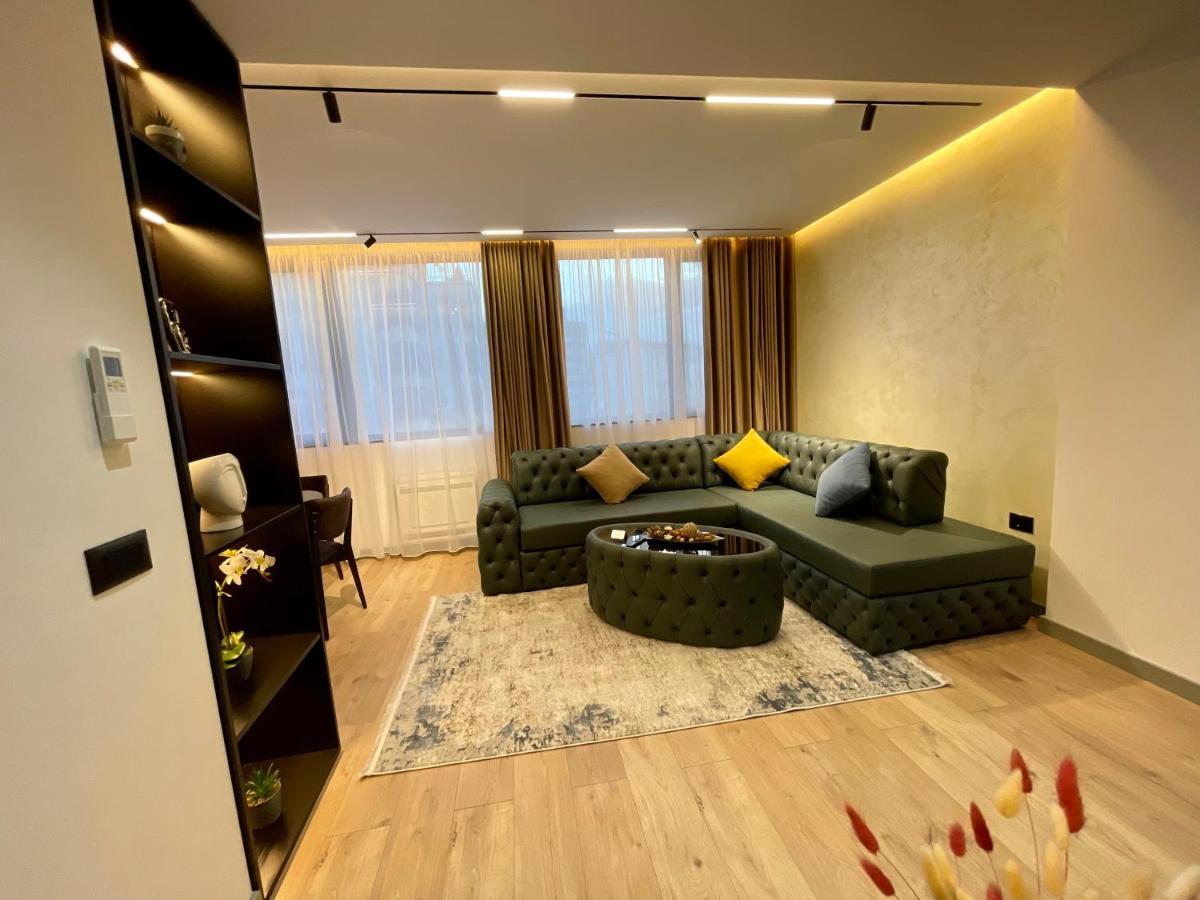 Queens Luxury Apartament *